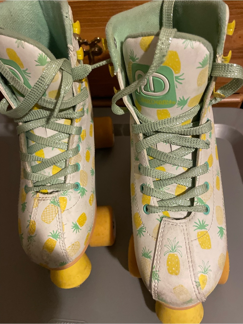 Kids Pineapple Print Roller Skates - Mint & Yellow